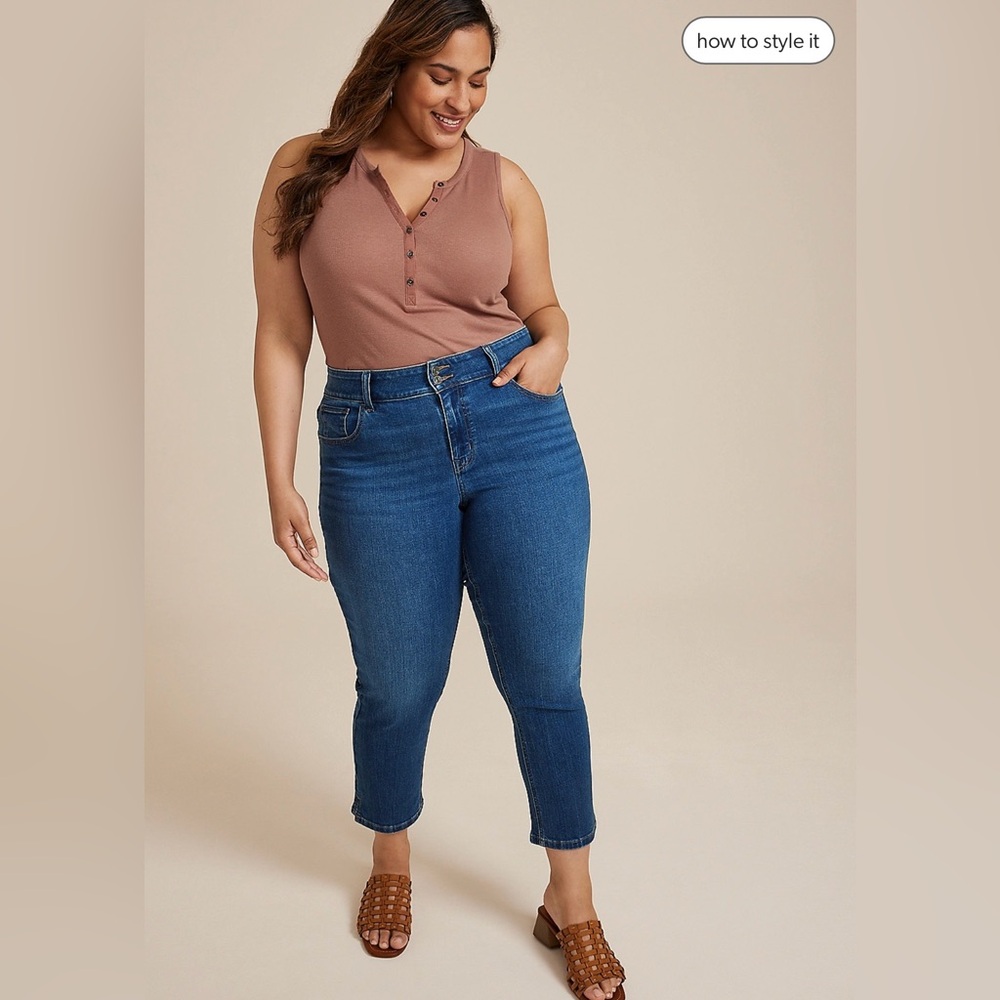 Maurice’s M Jeans size 24W Curvy High Rise Straight Leg‎ Cropped Jeans